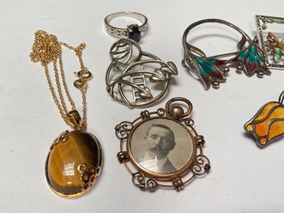 Lot 52 - 1940s silver hinged bangle (Chester 1949), Art Nouveau style silver and enamel brooches, silver gilt tiger's eye pendant on chain, other silver jewellery