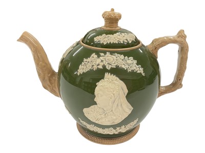 Lot 165 - Victorian Copeland Queen Victoria Diamond Jubilee Commemorative teapot and cover