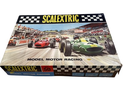 Lot 1828 - Scalextric Triang vintage Grand Prix model racing car set No. 50, boxed (1)