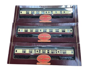 Lot 1915 - Hornby & Top Link OO Gauge carriages, boxed (13)