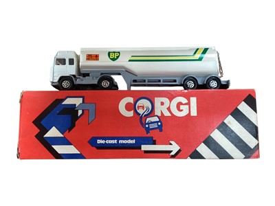 Lot 1911 - Collection of model cars