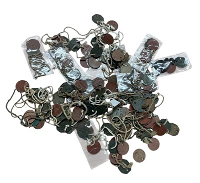 Lot 736 - Large quantity of Second World War era British military soldiers dog tags.