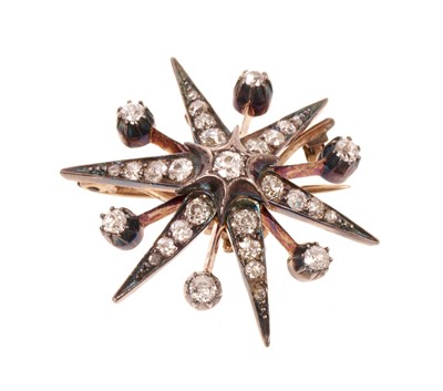 Lot 610 - Victorian diamond star pendant brooch