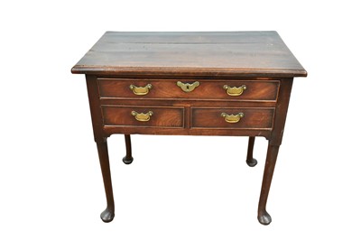 Lot 1373 - George III mahogany lowboy
