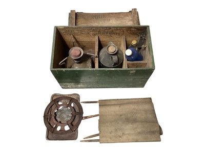 Lot 5028 - Vintage paraffin stove in wooden crate