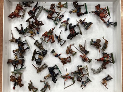 Lot 61 - Napoleonic diecast war gaming soldiers and others (4 boxes)