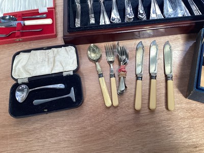 Lot 5025 - Canteen of Sheffield silver plated cutlery by John Mason together with other silver plate