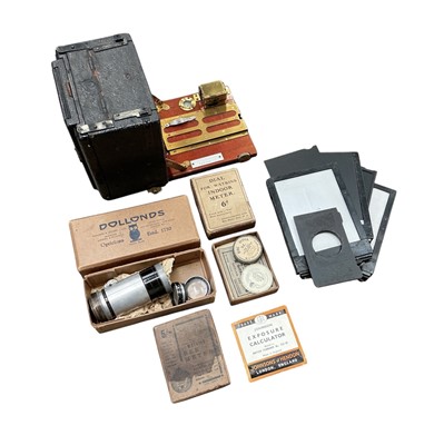 Lot 2906 - Sanderson quarter plate folding film camera with Zeiss lens, together with a Dallmeyer lens, plates and accessories