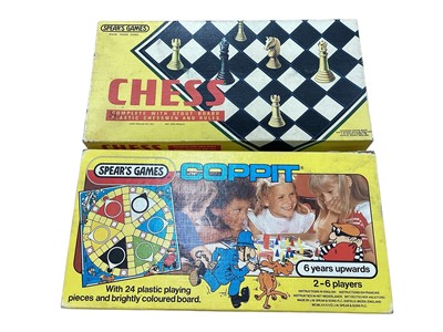 Lot 1943 - Selection of vintage board games including Buccaneer, Monopoly, Coppit and New York, boxed and Top Trumps (1 box)