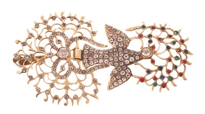 Lot 570 - Antique paste-set Saint-Esprit pendant, probably French 18th/19th century, the dove representing the Holy Spirit, in yellow metal closed-back setting, 80mm.