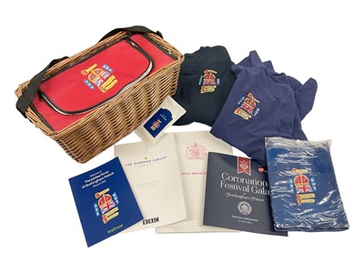 Lot 139 - The Queen Diamond Jubilee Concert and Jubilee picnic, picnic basket with Royal Household commemorive clothing, and related ephemera including concert programmes
