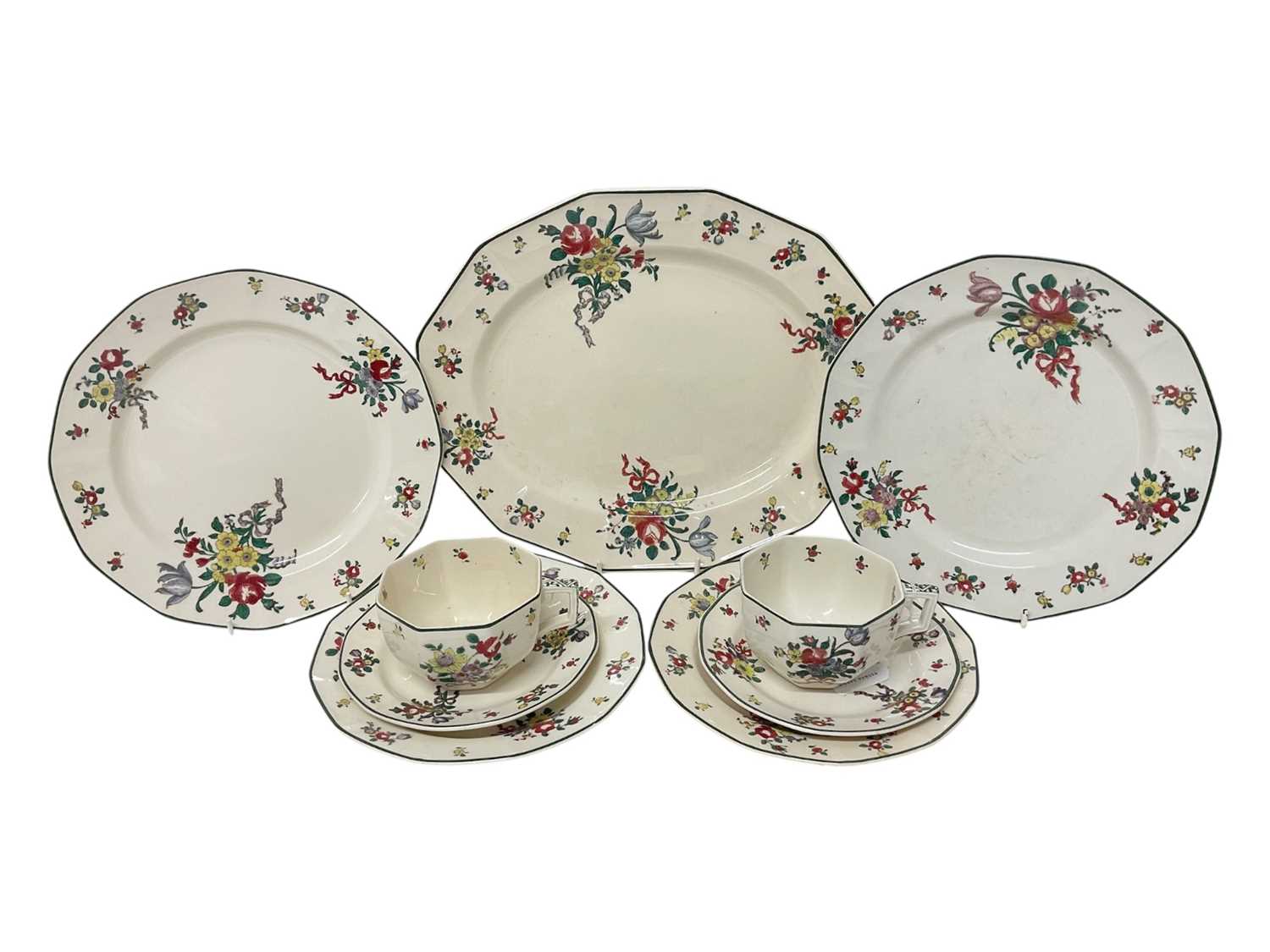 Lot 5190 - Extensive service of Royal Doulton Old Leeds Spray china