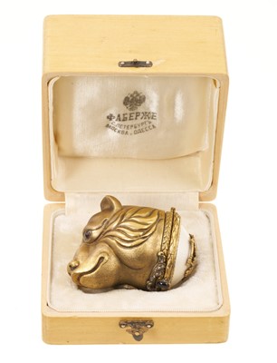 Lot 1017 - Fabergé style gilt metal and jewelled pill box