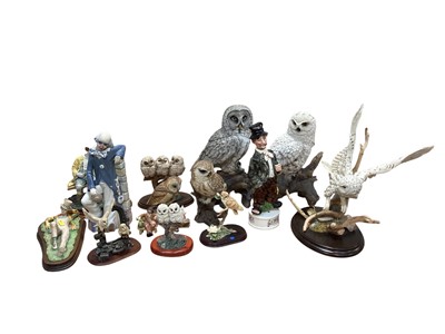 Lot 5086 - Group of resin owls together with resin and ceramic figures of clowns