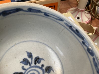Lot 5087 - Group of Chinese shipwreck porcelain, including Hoi An hoard and Tek Sing