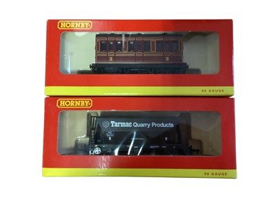 Lot 1719 - Hornby OO Gauge locomotives and LMS maroon 4 wheel coach, boxed R468 & Tarmac Wagon, boxed, plus loose coaches (11)