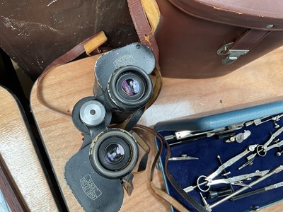 Lot 5090 - Pair of Carl Zeiss Jenoptem 10x50W binoculars and a cased set of drawing instruments