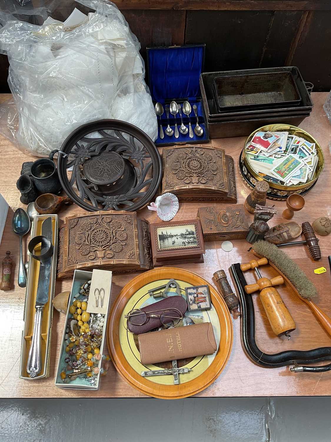 Lot 5093 - Sundry items, including antique spectacles, Black Forest and other treen items, costume jewellery, linen, etc