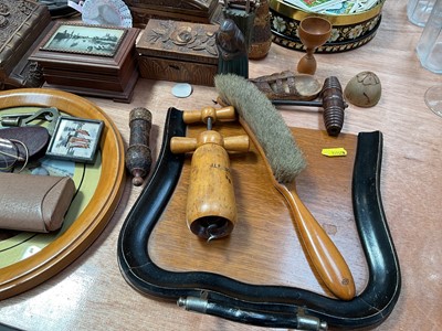Lot 5093 - Sundry items, including antique spectacles, Black Forest and other treen items, costume jewellery, linen, etc