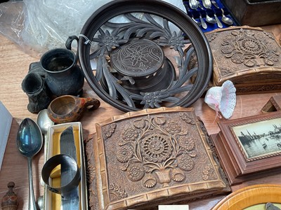 Lot 5093 - Sundry items, including antique spectacles, Black Forest and other treen items, costume jewellery, linen, etc