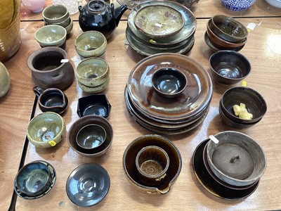 Lot 5108 - Good collection of mostly Japanese studio ceramics, including raku glazed wares