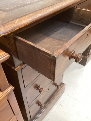 Lot 5341 - Victorian mahogany twin pedestal desk with inset leather lined top and nine drawers below, 137.5cm wide, 75cm deep, 82cm high