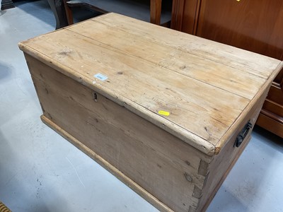 Lot 5350 - Victorian pine blanket box