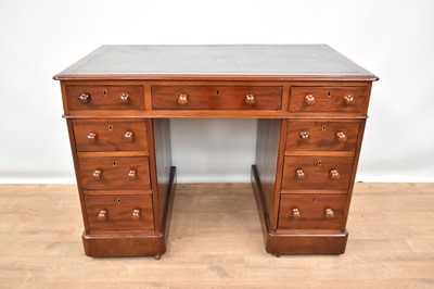 Lot 5342 - Victorian mahogany twin pedestal desk