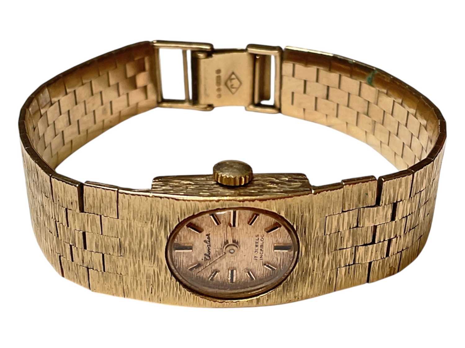 Lot 2 - Vintage Chevalier 9ct gold ladies wristwatch with an integral 9ct gold bark effect articulated bracelet (London 1970)