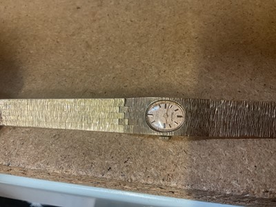 Lot 2 - Vintage Chevalier 9ct gold ladies wristwatch with an integral 9ct gold bark effect articulated bracelet (London 1970)