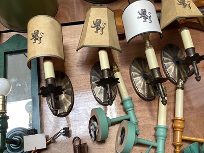 Lot 5153 - Group of decorative wall lights