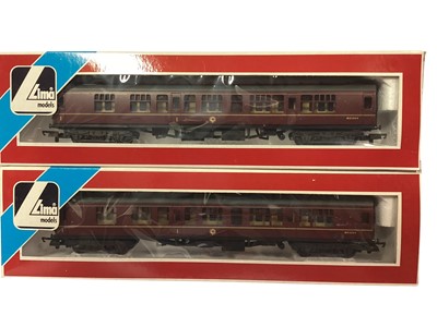 Lot 1725 - Lima OO Gauge BR maroon coaches, plus two maroon & cream coaches, all boxed (10)