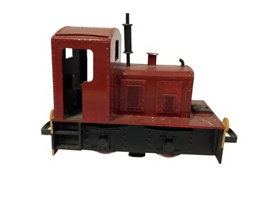 Lot 1702 - Playmobil running gear G Gauge 0-4-0 Diesel locomotive (repainted) with three wagons (4)