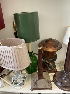 Lot 5226 - Large collection of table lamps