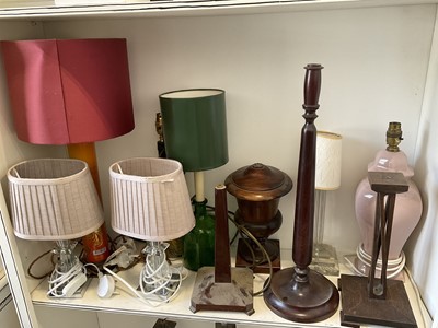 Lot 5226 - Large collection of table lamps