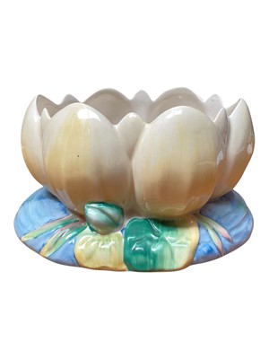 Lot 2204 - Clarice Cliff water lily planter