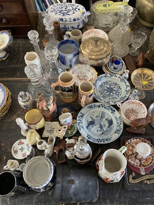 Lot 191 - Two 18th century Chinese porcelain plates, ceramics and sundry items