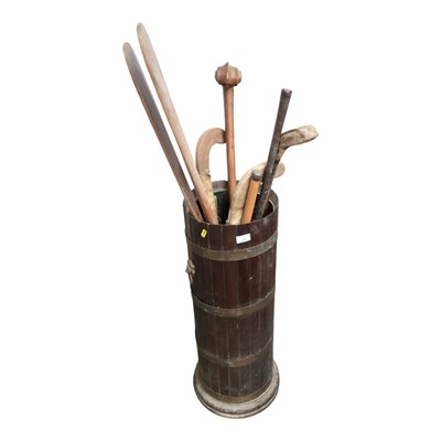 Lot 232 - Stick stand and contents