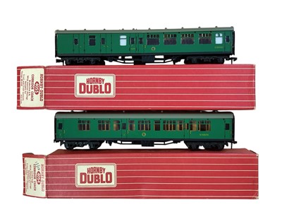 Lot 1735 - Hornby Dublo OO Gauge 2/3 rail coaches SR Corridor Coaches ~ 4054 & 4055, plus Pullman Cars ~ 4035, 4036 & 4037, all boxed (5)