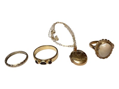 Lot 16 - 14ct gold and garnet three stone ring, 9ct gold and pearl dress ring, 9ct gold wedding ring and a 9ct gold locket on chain (4)