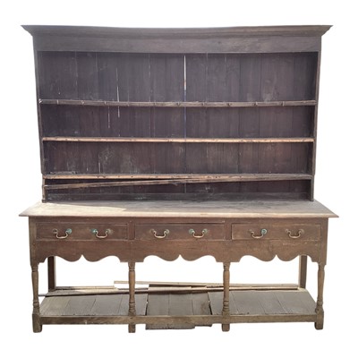 Lot 5330 - 18th century Welsh oak dresser