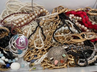 Lot 26 - Group of vintage costume jewellery and various wristwatches