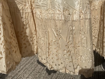 Lot 2507 - Dunhill Edwardian lady's motoring veil in brown silk with brown silk chiffon face covering also Edwardian lady's motoring petticoat with chamois leather and silk taffeta pin pleats, embroidered...