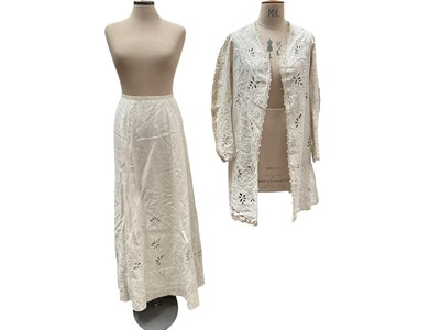 Lot 2511 - Edwardian long cream linen unstructured jacket and skirt with embroidery, bobbin lace and cut-out work.
