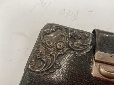 Lot 6 - Vintage Czechoslovakian paste set chatelaine mesh purse and an Edwardian silver mounted leather purse (2)