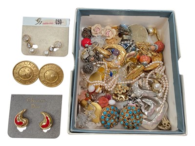 Lot 10 - Collection of vintage clip on earrings including a pair of vintage Christian Dior gilt metal and red enamel teardrop clip on earrings