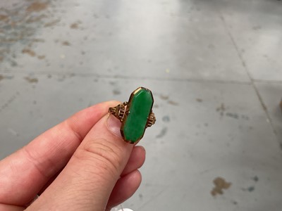 Lot 92 - Chinese yellow metal jade / green hardstone panel ring, stamped 14k, size L