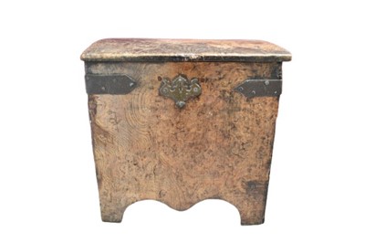 Lot 1417 - Wonderfully figured antique elm box