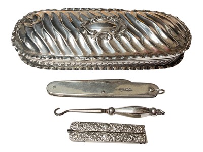 Lot 127 - Victorian silver dressing table box (Birmingham 1894) containing a pair of silver mounted folding sewing scissors, silver mounted penknife and a silver handled button hook