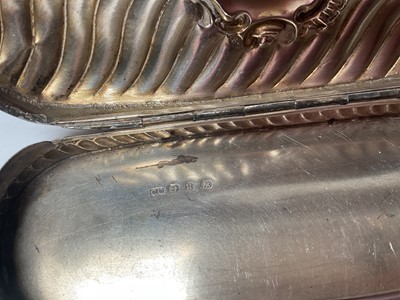 Lot 127 - Victorian silver dressing table box (Birmingham 1894) containing a pair of silver mounted folding sewing scissors, silver mounted penknife and a silver handled button hook